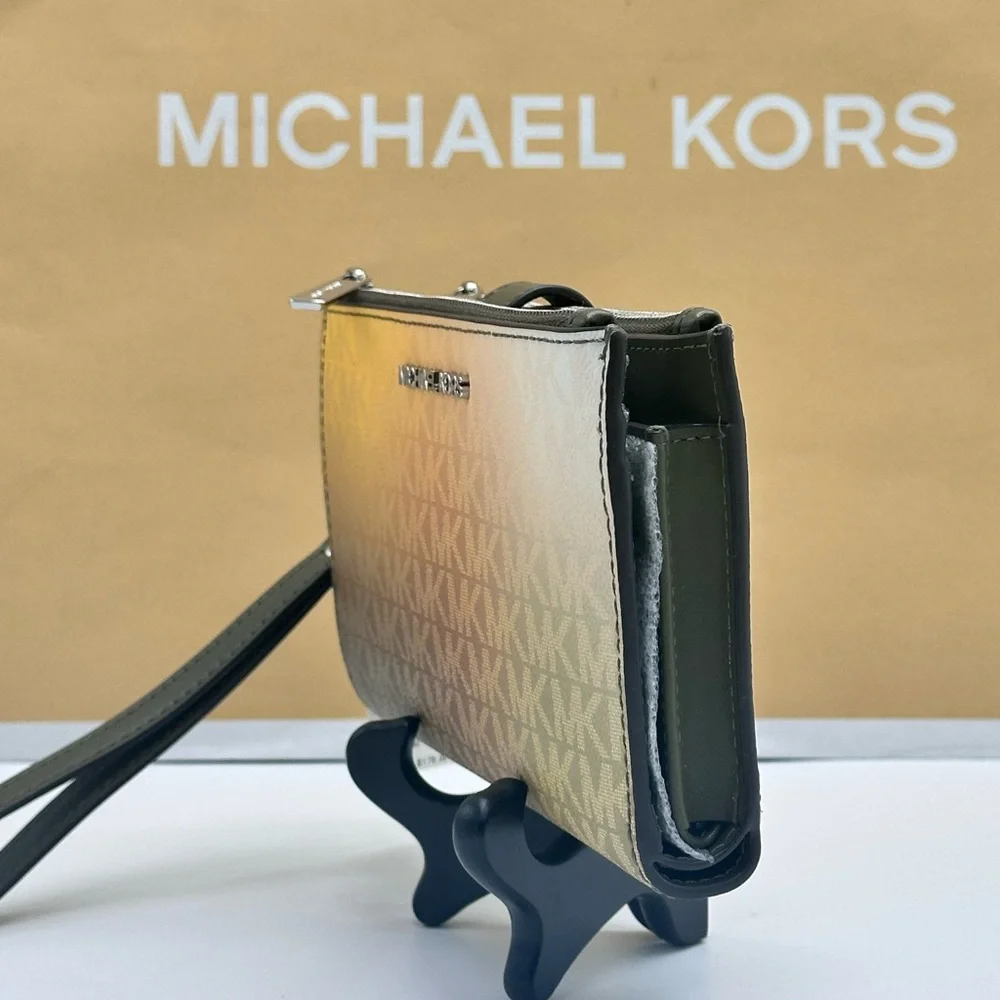 Michael Kors Olive Multi Jet Set Wristlet